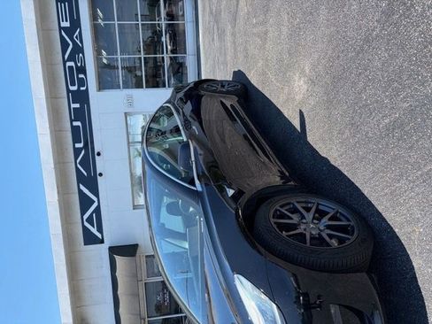 Used 2018 Tesla Model 3 Mid Range RWD image 3