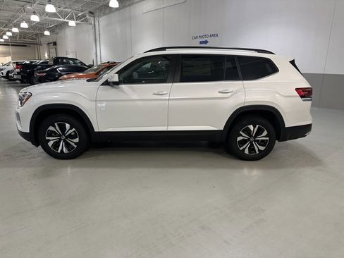 New 2026 Volkswagen Atlas SE image 5