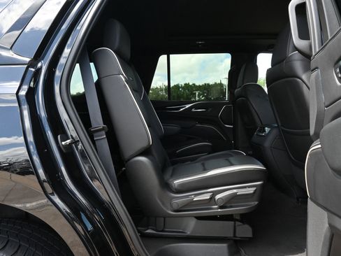 Used 2024 Cadillac Escalade Sport RWD image 24