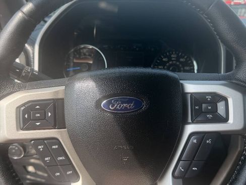 Used 2015 Ford F150 Lariat w/ Equipment Group 502A Luxury AWD/4WD image 16