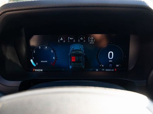 Used 2025 Ford F150 XLT w/ Equipment Group 301A Standard image 12