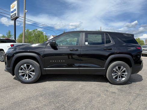 New 2026 Chevrolet Equinox LT FWD image 3