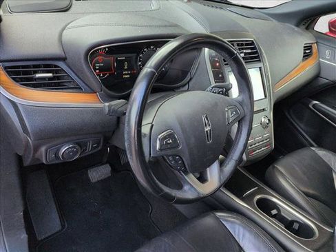 Used 2019 Lincoln MKC Select w/ Select Plus Package image 9