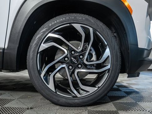 Used 2024 Chevrolet TrailBlazer RS image 19