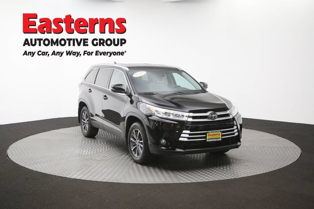 Used 2019 Toyota Highlander XLE AWD/4WD image 54