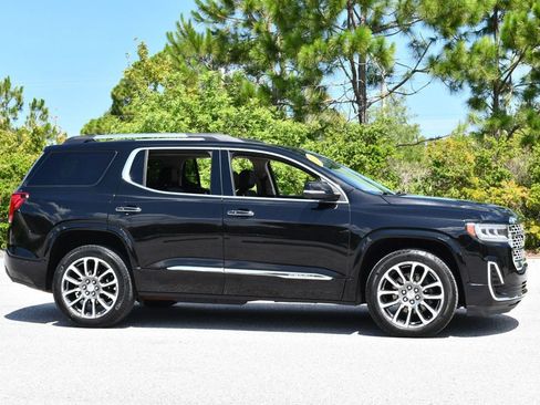 Used 2021 GMC Acadia Denali w/ Denali Technology Package FWD image 37