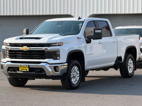 Used 2024 Chevrolet Silverado 3500 LT w/ All Star Edition AWD/4WD image 17