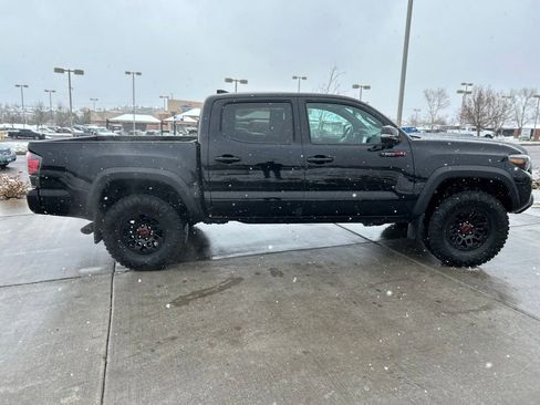 Used 2019 Toyota Tacoma TRD Pro AWD/4WD image 9