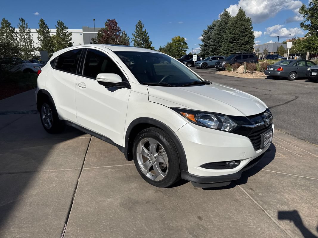 Used 2017 Honda HR-V EX image 4