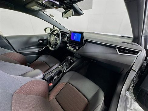 Used 2023 Toyota Corolla SE image 31