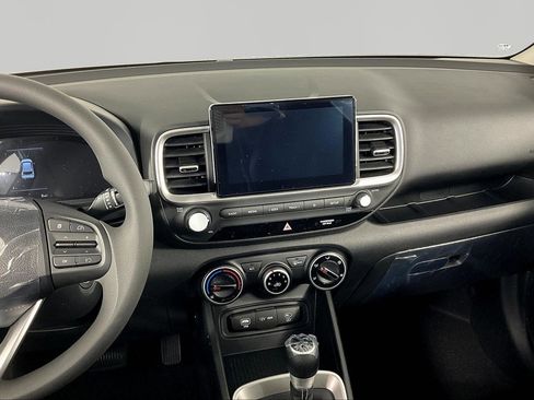 New 2026 Hyundai Venue SE FWD image 11