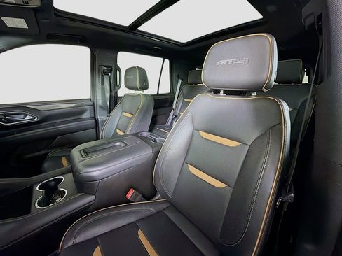 Used 2023 GMC Yukon AT4 image 13