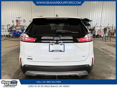 Used 2022 Ford Edge SEL w/ Convenience Package AWD/4WD image 3