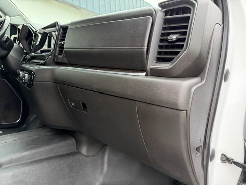 Used 2024 Chevrolet Silverado 2500 LT AWD/4WD image 15