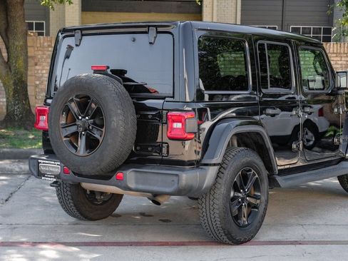 Used 2021 Jeep Wrangler Unlimited Sahara image 17