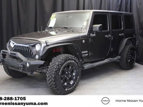 Used 2018 Jeep Wrangler Unlimited Sport S AWD/4WD image 3