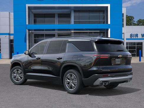 New 2026 Chevrolet Traverse LT w/ Driver Confidence Package image 3