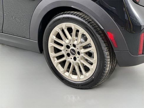 Certified 2025 MINI Cooper S FWD image 25