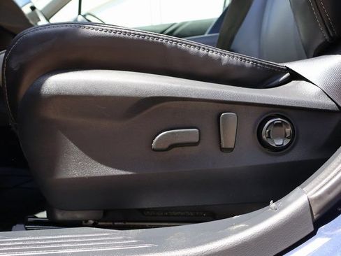 Used 2025 Subaru Outback Limited AWD/4WD image 36