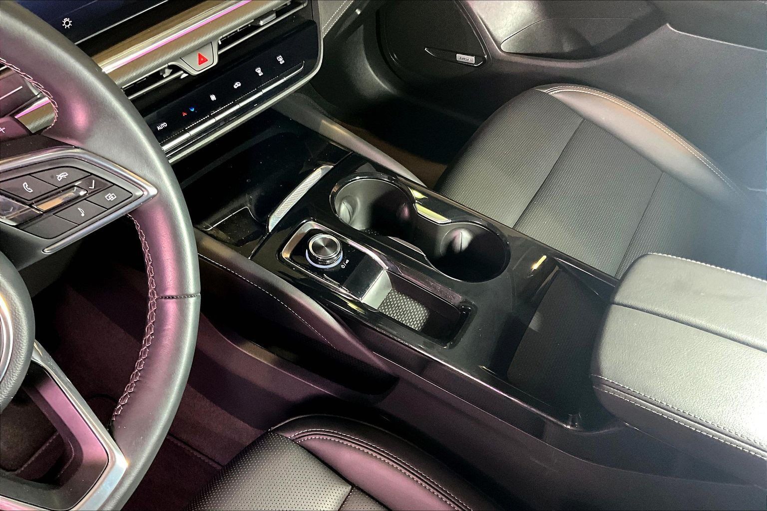 Used 2025 Buick Envision Preferred AWD/4WD image 18