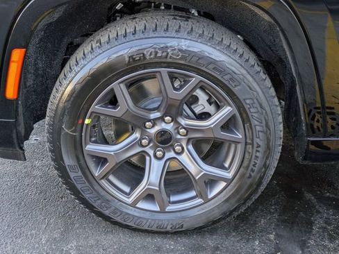 New 2026 Jeep Grand Wagoneer Summit image 64