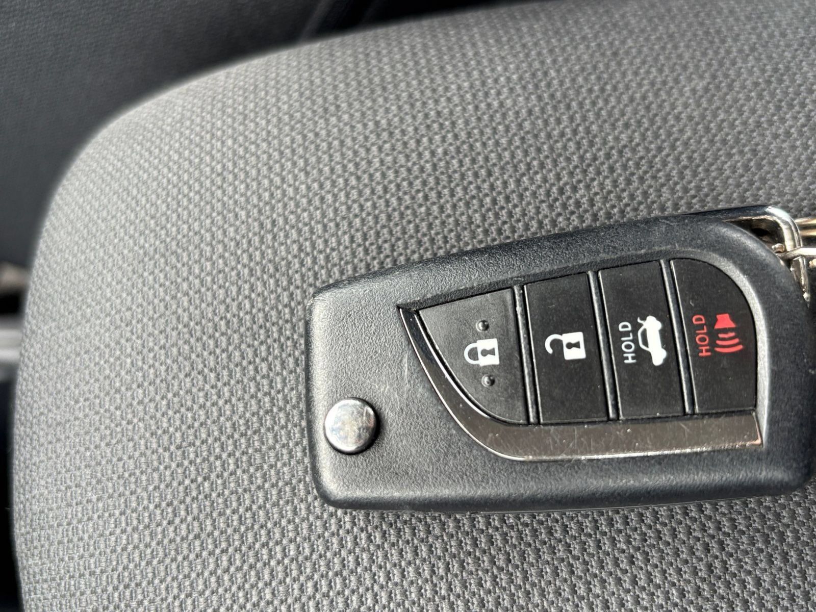 Used 2025 Toyota Corolla LE FWD image 21