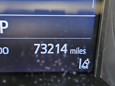 Used 2019 Toyota C-HR LE image 20