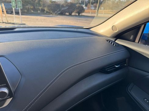 Used 2025 Nissan Sentra SV image 30