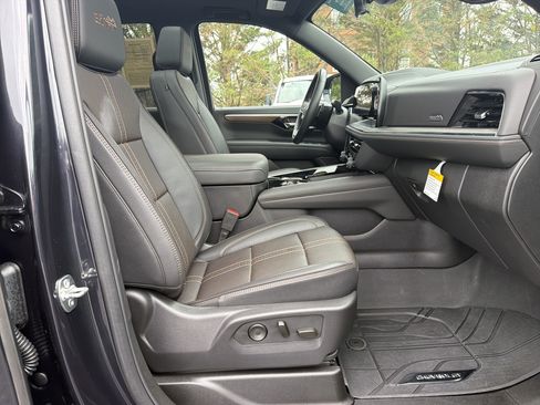 Used 2025 Chevrolet Tahoe High Country w/ Sun And Tow Package AWD/4WD image 35