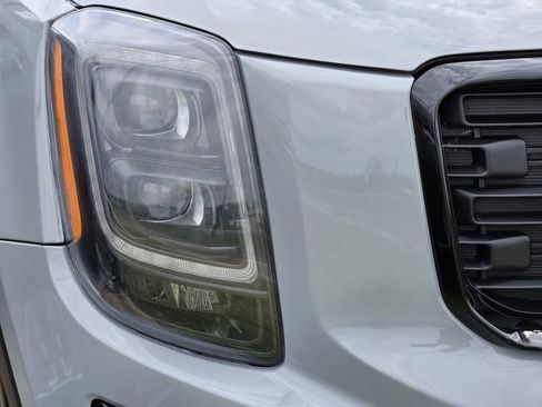 Used 2022 Kia Telluride SX w/ SX Prestige Package AWD/4WD image 6