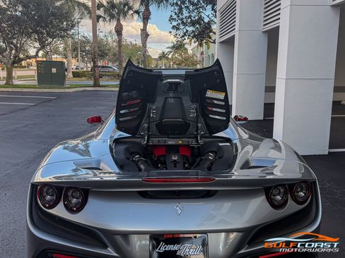 Used 2021 Ferrari F8 Tributo image 41