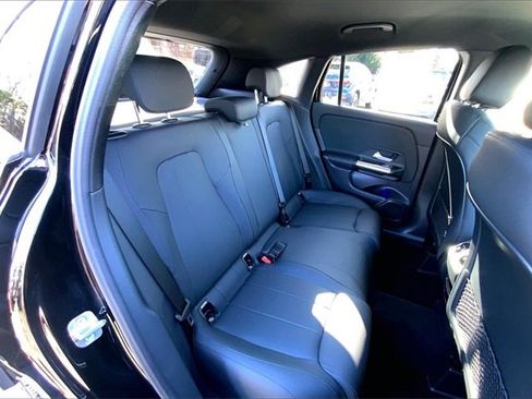 Used 2025 Mercedes-Benz GLA 250 4MATIC image 15