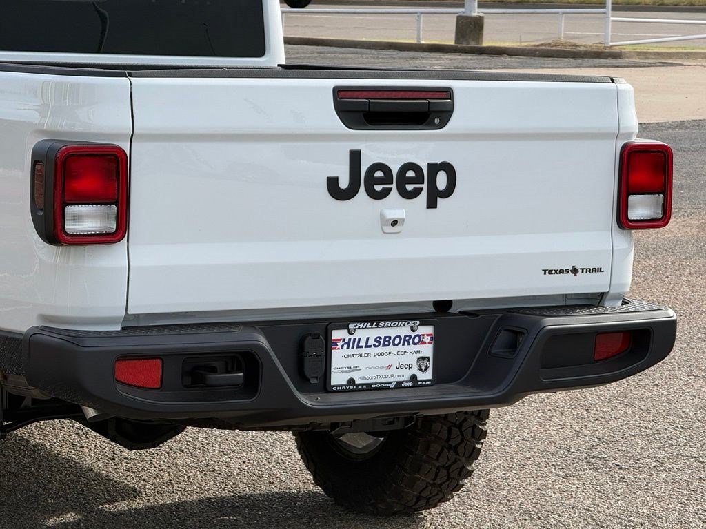 New 2026 Jeep Gladiator Sport AWD/4WD image 8