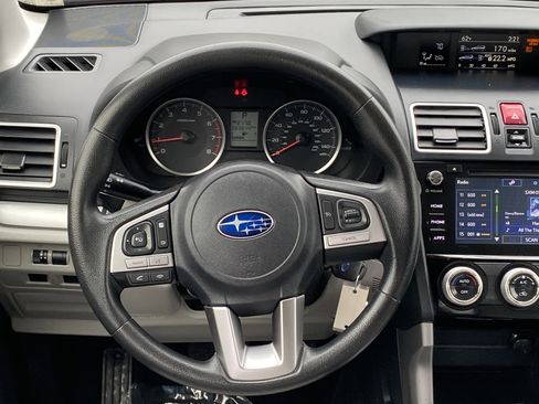 Used 2017 Subaru Forester 2.5i Premium w/ All-Weather Package image 10