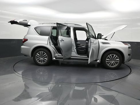 Used 2022 Nissan Armada SL RWD image 33