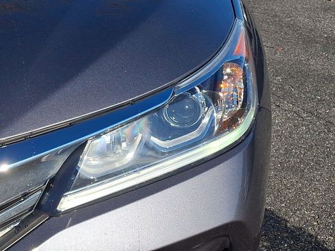 Used 2016 Honda Accord EX-L image 8