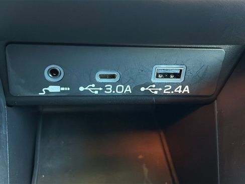 Certified 2025 Subaru Legacy Premium image 27