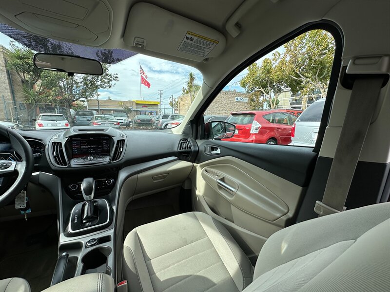 Used 2014 Ford Escape SE w/ Equipment Group 201A AWD/4WD image 14
