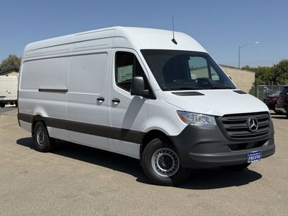 New 2025 Mercedes-Benz Sprinter 2500