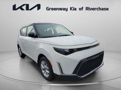 New 2025 Kia Soul S image 1