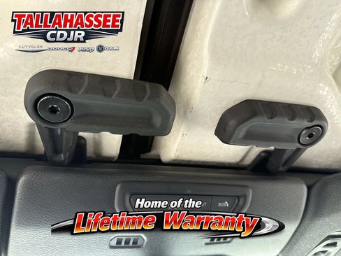 Used 2021 Jeep Gladiator Sport AWD/4WD image 18