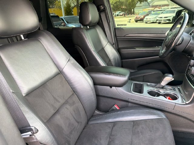 Used 2021 Jeep Grand Cherokee Laredo X AWD/4WD image 25