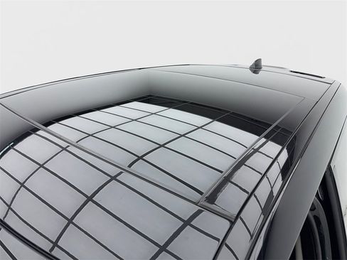 Used 2023 Land Rover Range Rover Velar S image 14