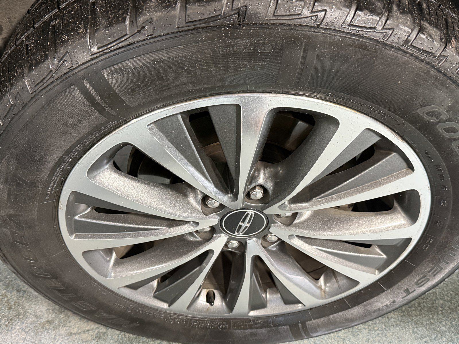 Used 2017 Lincoln Navigator Select AWD/4WD image 37