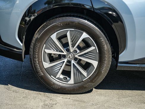 Used 2024 Lexus RZ 300e Premium FWD image 10