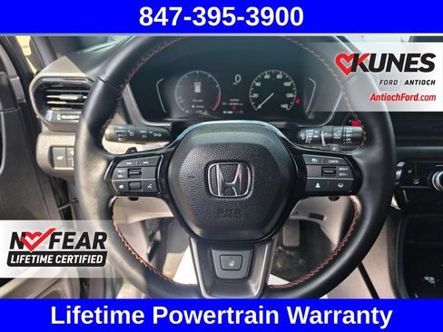 Used 2025 Honda Pilot TrailSport image 33