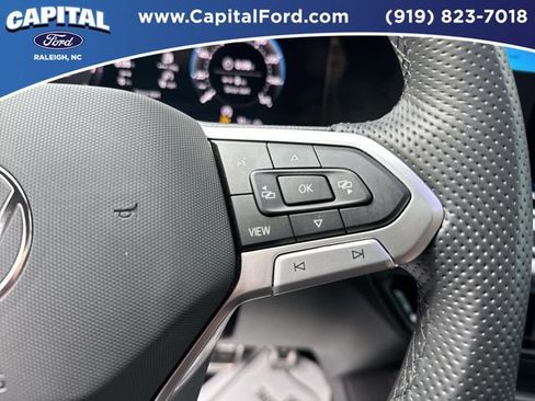 Used 2026 Volkswagen Tiguan SE R-Line AWD/4WD image 24
