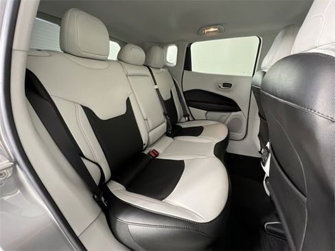 Used 2021 Jeep Compass Limited image 28