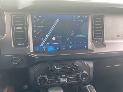 Used 2022 Ford Bronco Outer Banks AWD/4WD image 17