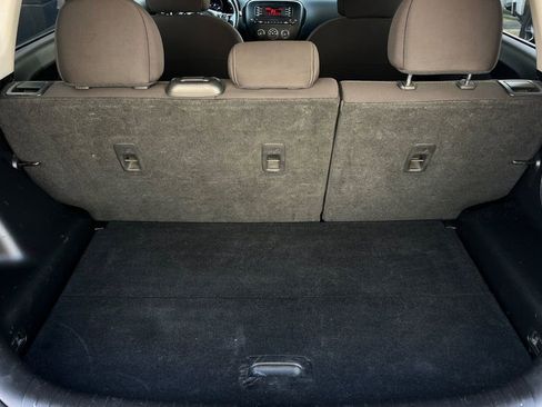Used 2016 Kia Soul Base image 18